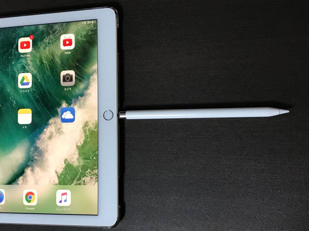 Apple Pencil（アップルペンシル）の充電風景