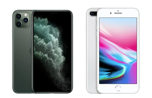 iPhone11Pro Max vs 旧Maxで大きさ徹底比較! 更なるサイズアップで”デカすぎ”の声も!