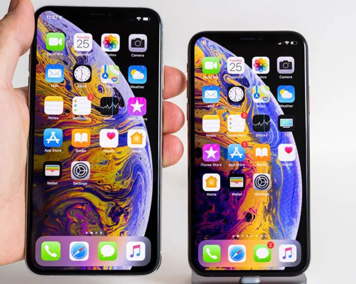 iPhoneXs Maxのサイズは大きすぎ?価格も高すぎ?性能をiPhoneXsと比較してみた。
