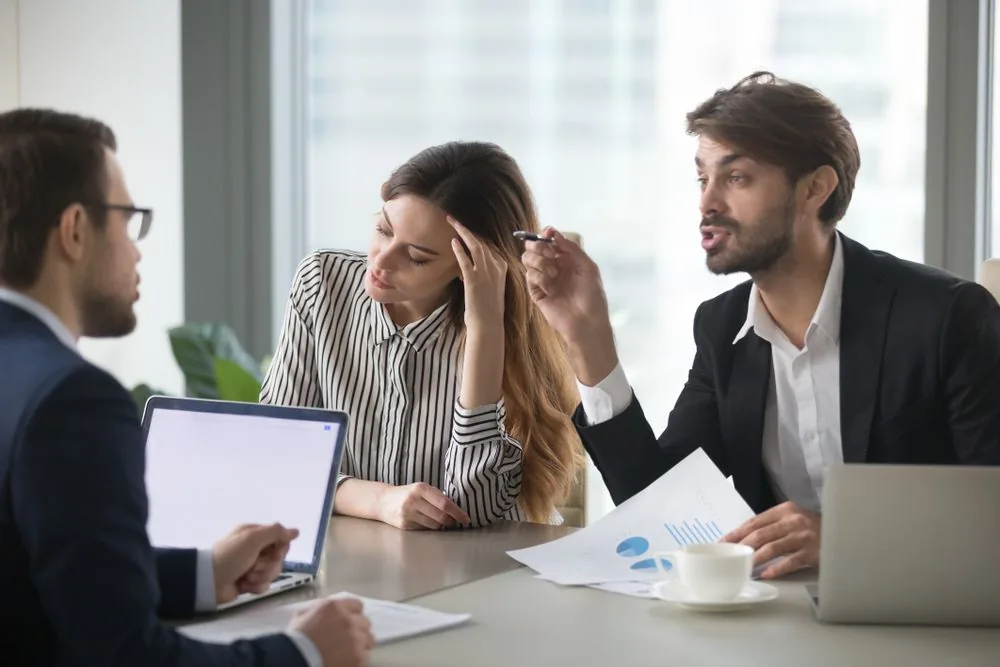 足を引っ張る人に出会ってしまった場合