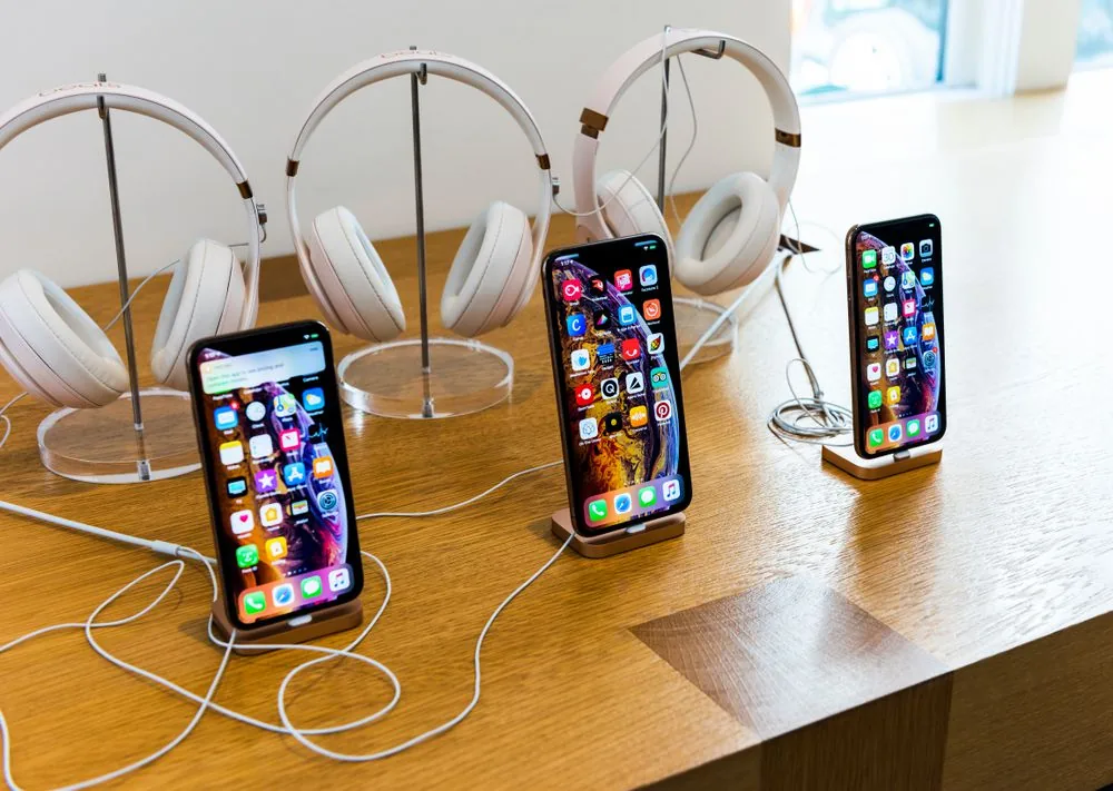 iPhoneXRとXsの価格比較